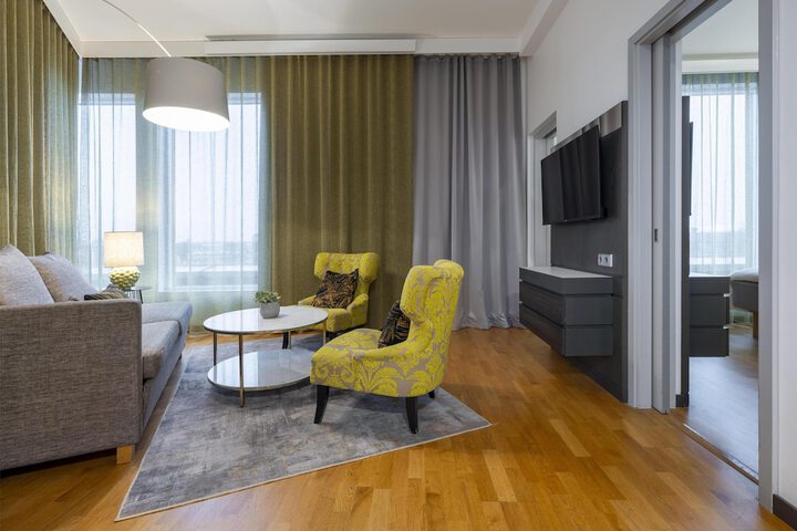 Room 44 of 249