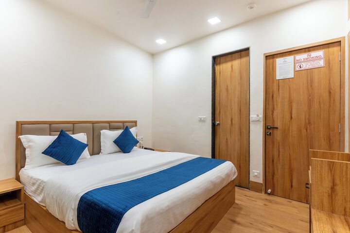 Room 5 of 34