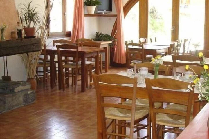 Dining Photos