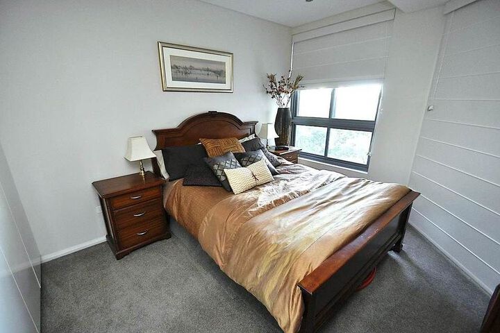 Room 5 of 30
