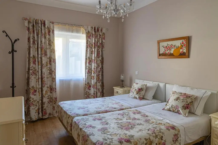 Room 3 of 15