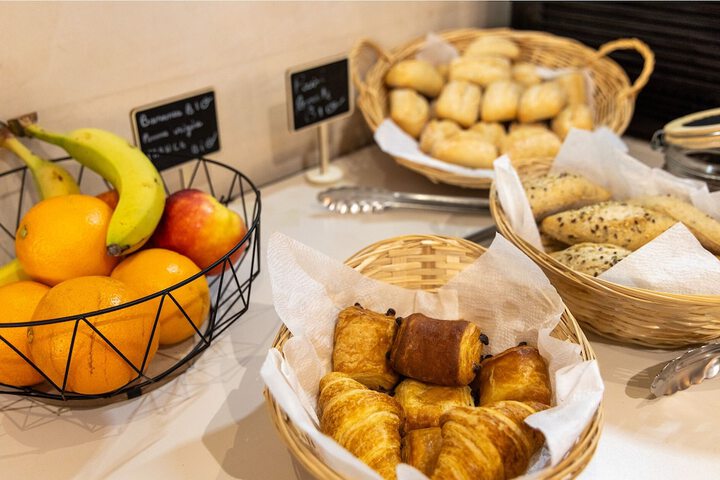 Breakfast/Coffee Service 46 of 69
