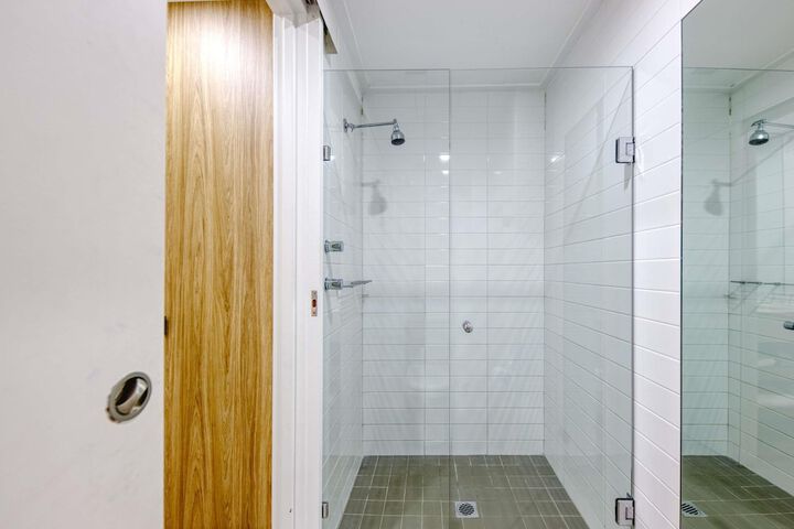 Room 50 of 81