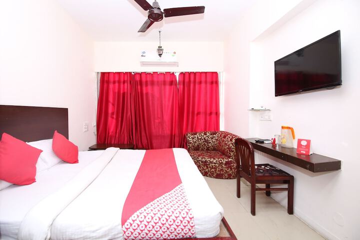 Room 14 of 24