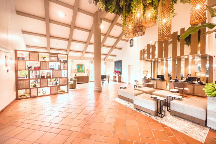 Lobby Entry