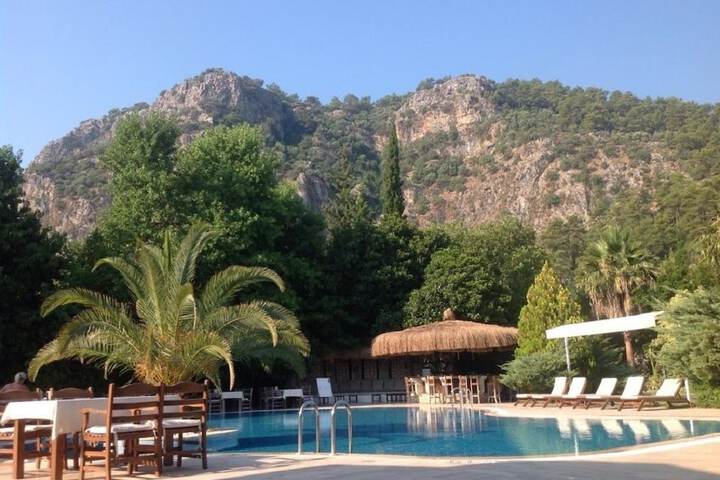 Hotel Pool