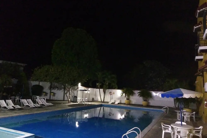Pool 19 of 30