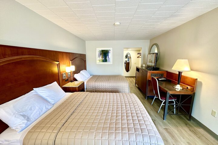Room 3 of 7
