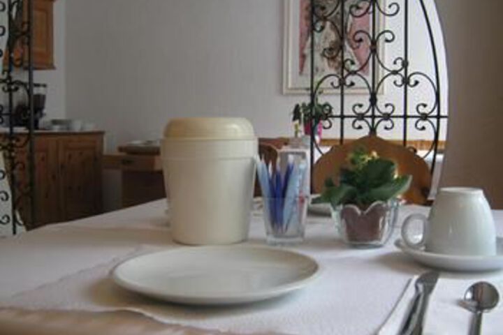Dining 6 of 81