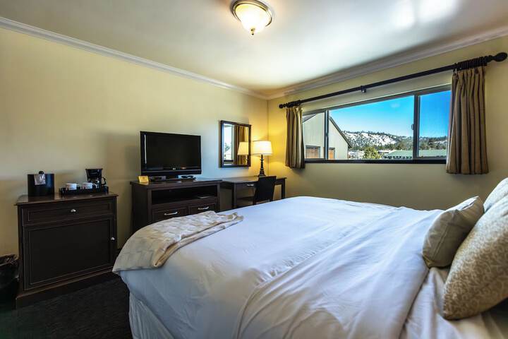 Room 9 of 29