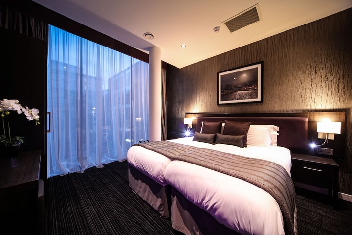 Room 13 of 60