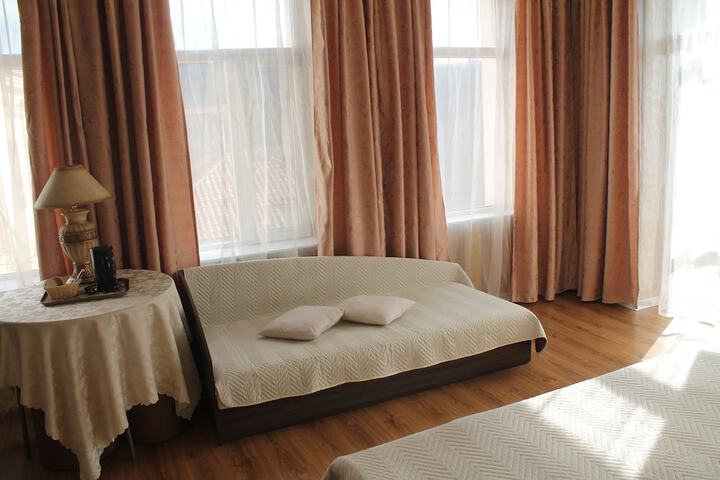 Room 18 of 50