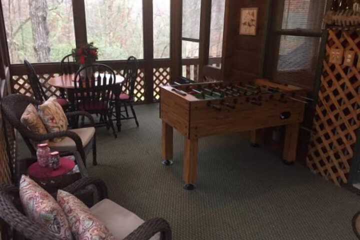 Room 10 of 27