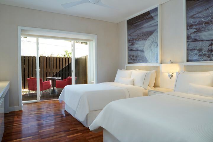 Room 18 of 159