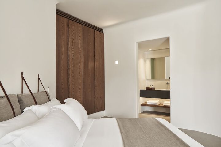 Room 16 of 58