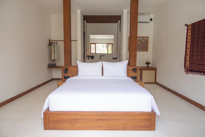 Room 10 of 56