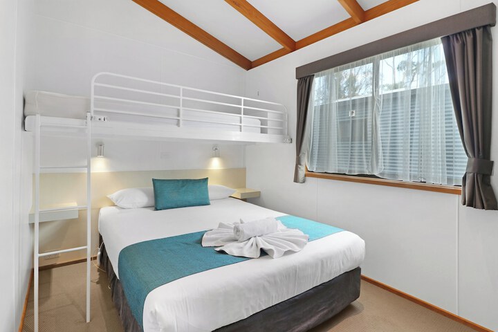 Room 12 of 39