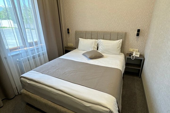 Room 18 of 40