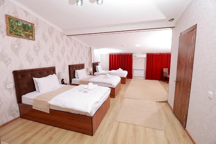 Room 2 of 11