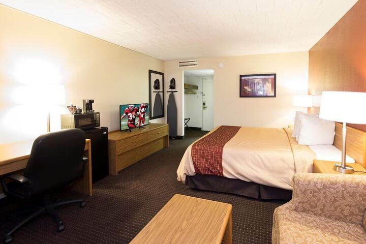 Room 6 of 26