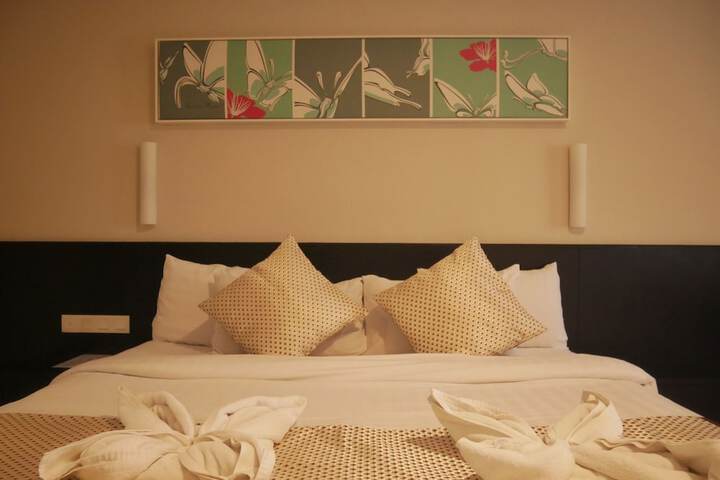 Room 15 of 65
