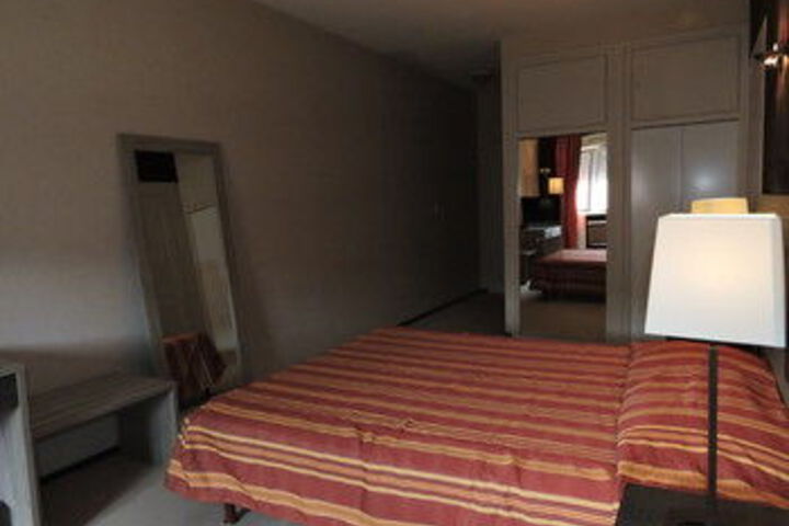 Standard Suite