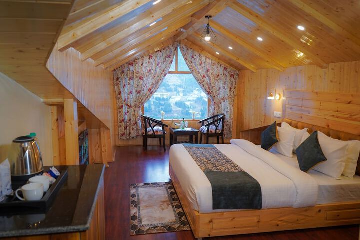 Room 12 of 29