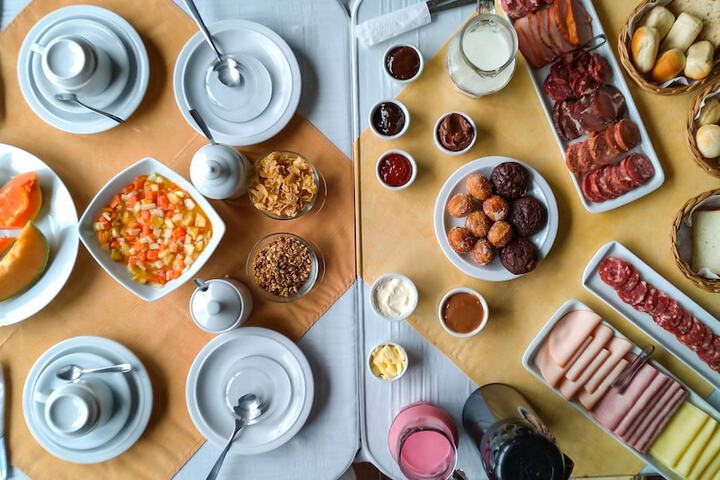 Breakfast/Coffee Service 52 of 75