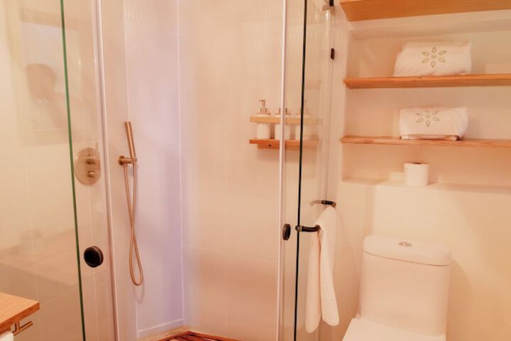 Room 27 of 52