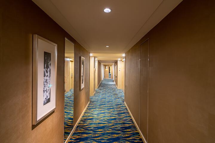 Ballroom/Hall 88 of 109