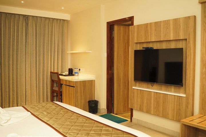 Room 16 of 68