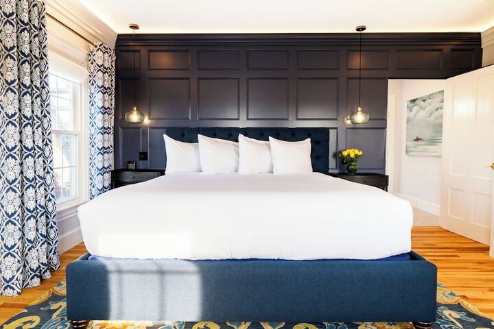 Room 21 of 83