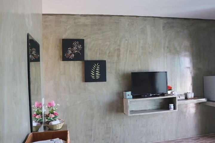 Room 17 of 30