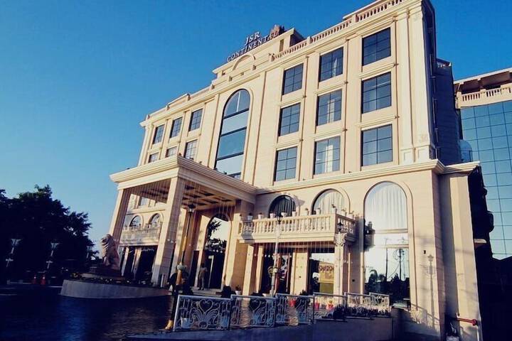 Hotel 68 of 68