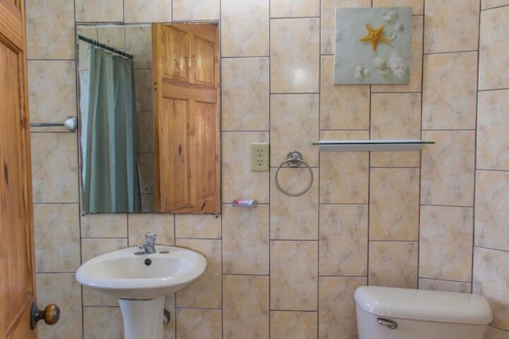 Room 73 of 97