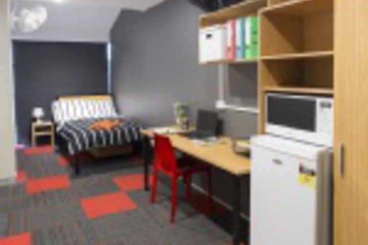 Room 172 of 288