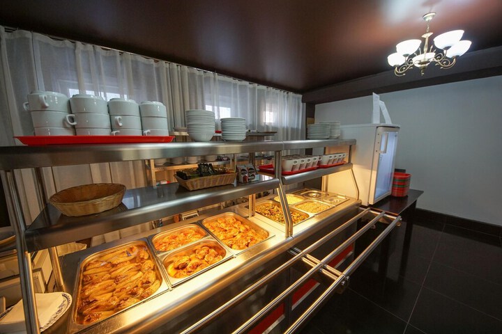 Dining 6 of 15