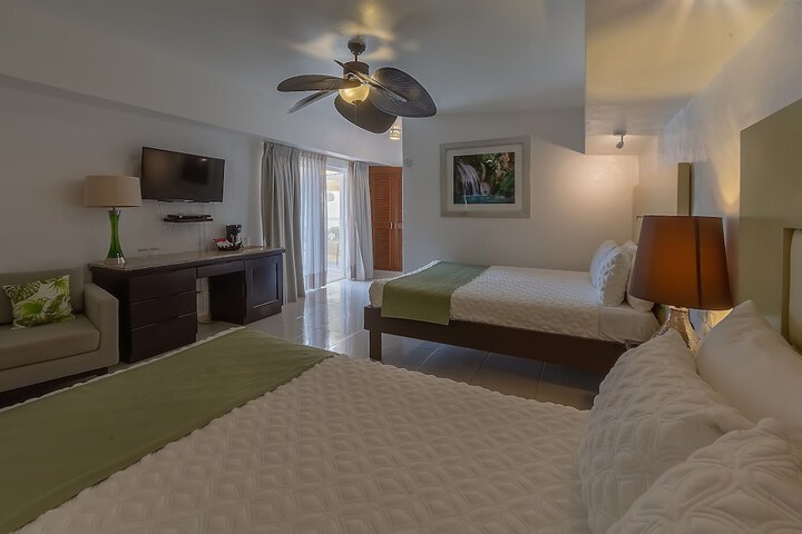 Room 11 of 78