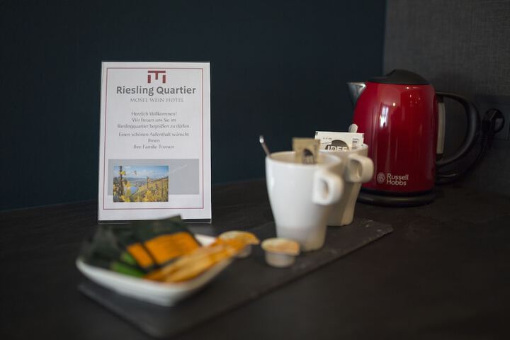 Breakfast/Coffee Service 18 of 46