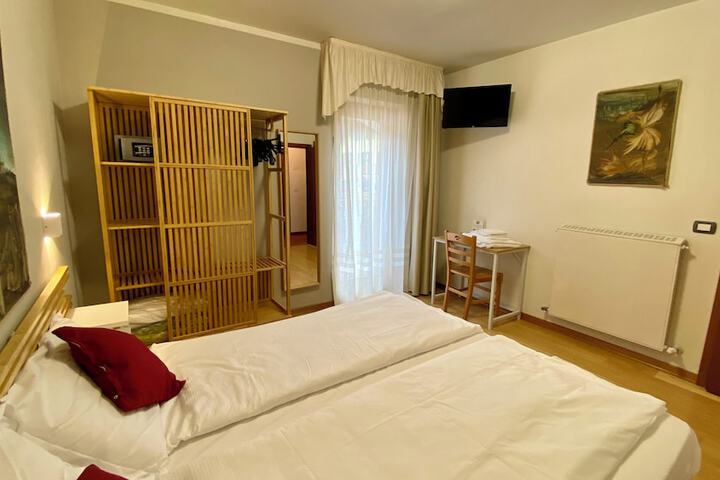 Room 38 of 148