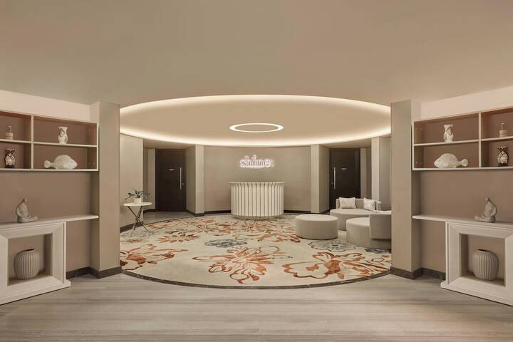 Hotel Interior 3 of 89