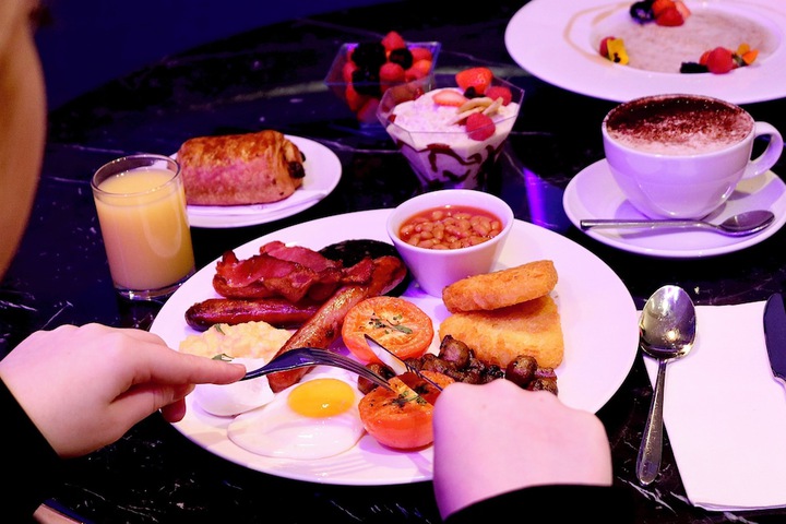 Breakfast/Coffee Service 32 of 37