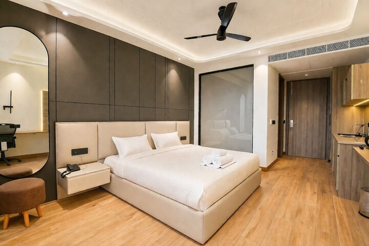 Room 16 of 29