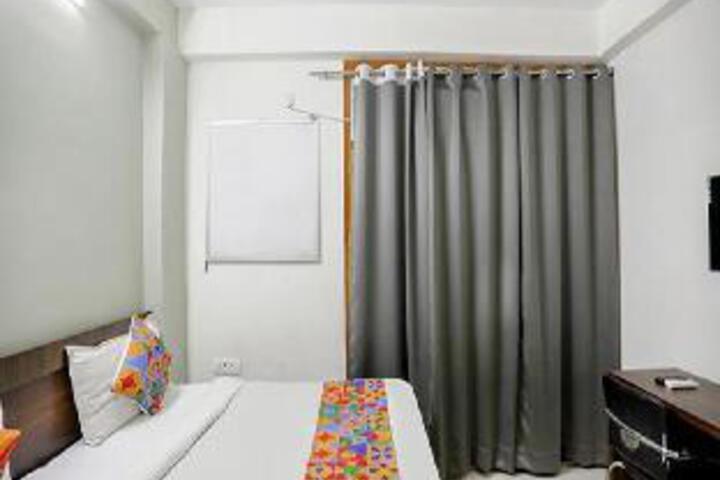 Room 8 of 24
