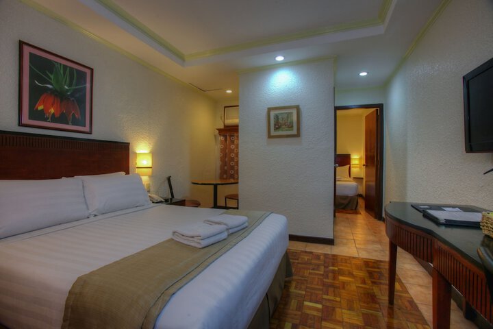Room 17 of 53