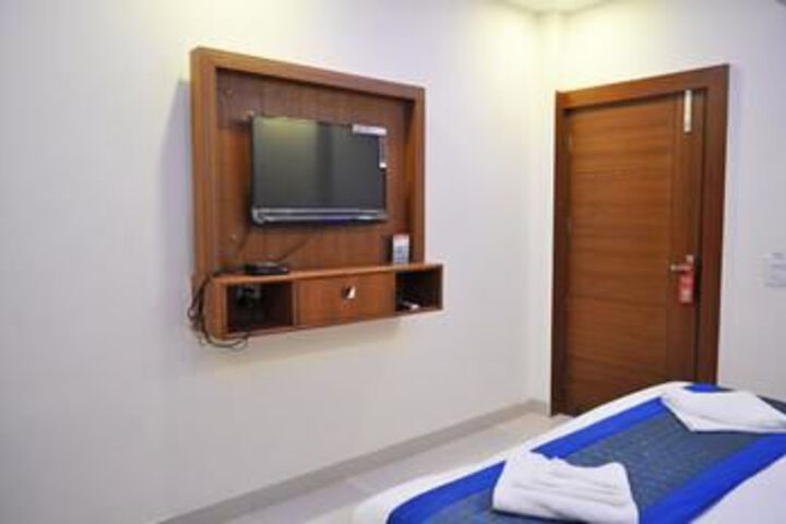 Room 15 of 21