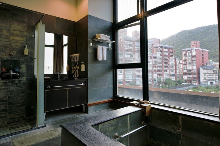 Room 20 of 51