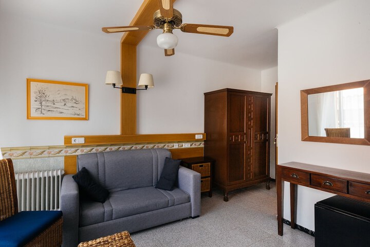 Room 11 of 47