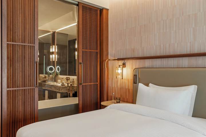 Room 20 of 81