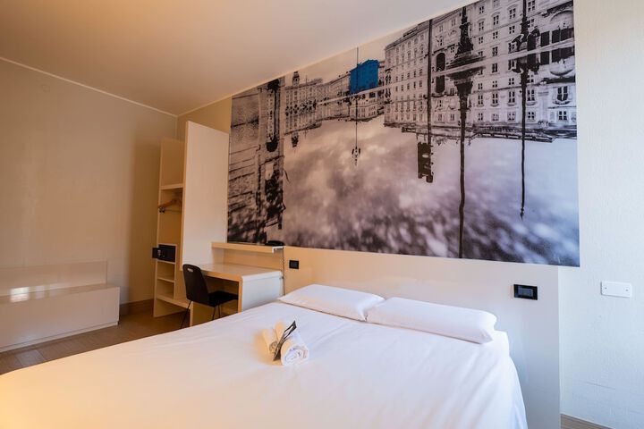 Room 26 of 57